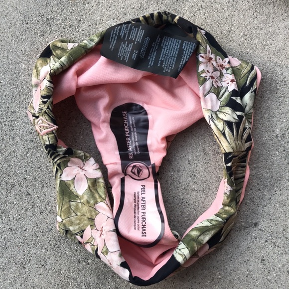 NWT Volcom Girls Two Piece Swimsuit - Picture 3 of 4